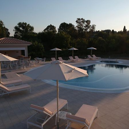 Santos Luxury Apartments Дассия Экстерьер фото