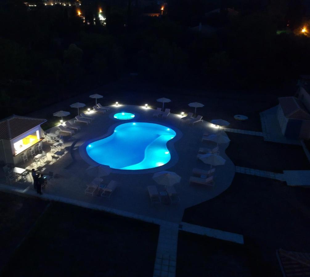 Santos Luxury Apartments Дассия Экстерьер фото