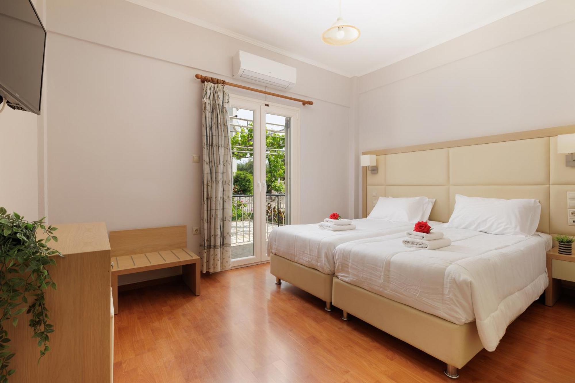 Santos Luxury Apartments Дассия Экстерьер фото